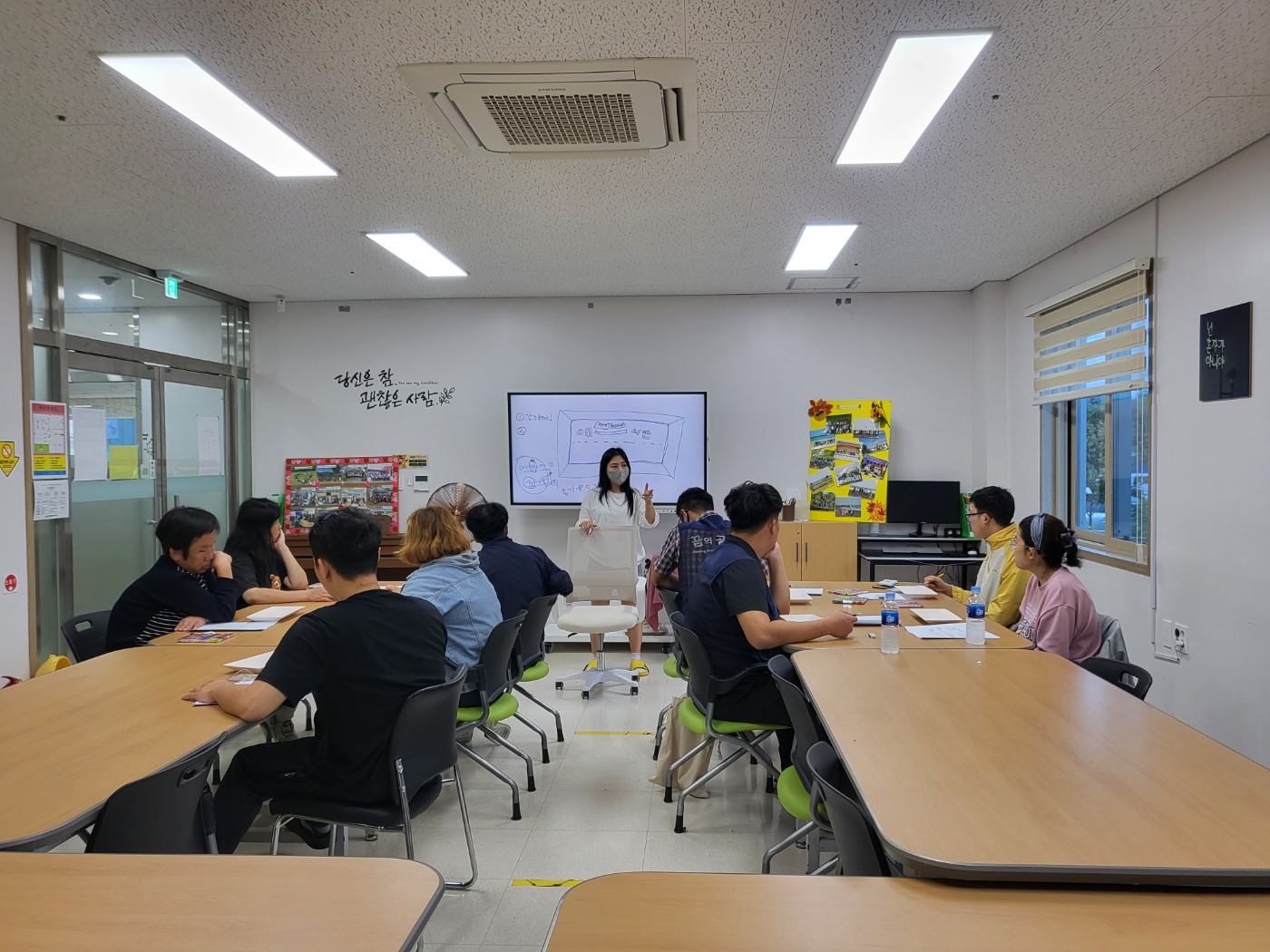 [23.09.27] 미술교실(2023 복지시설 이용자 문화예술교육 지원사업) _ 도자기 글씨 쓰...