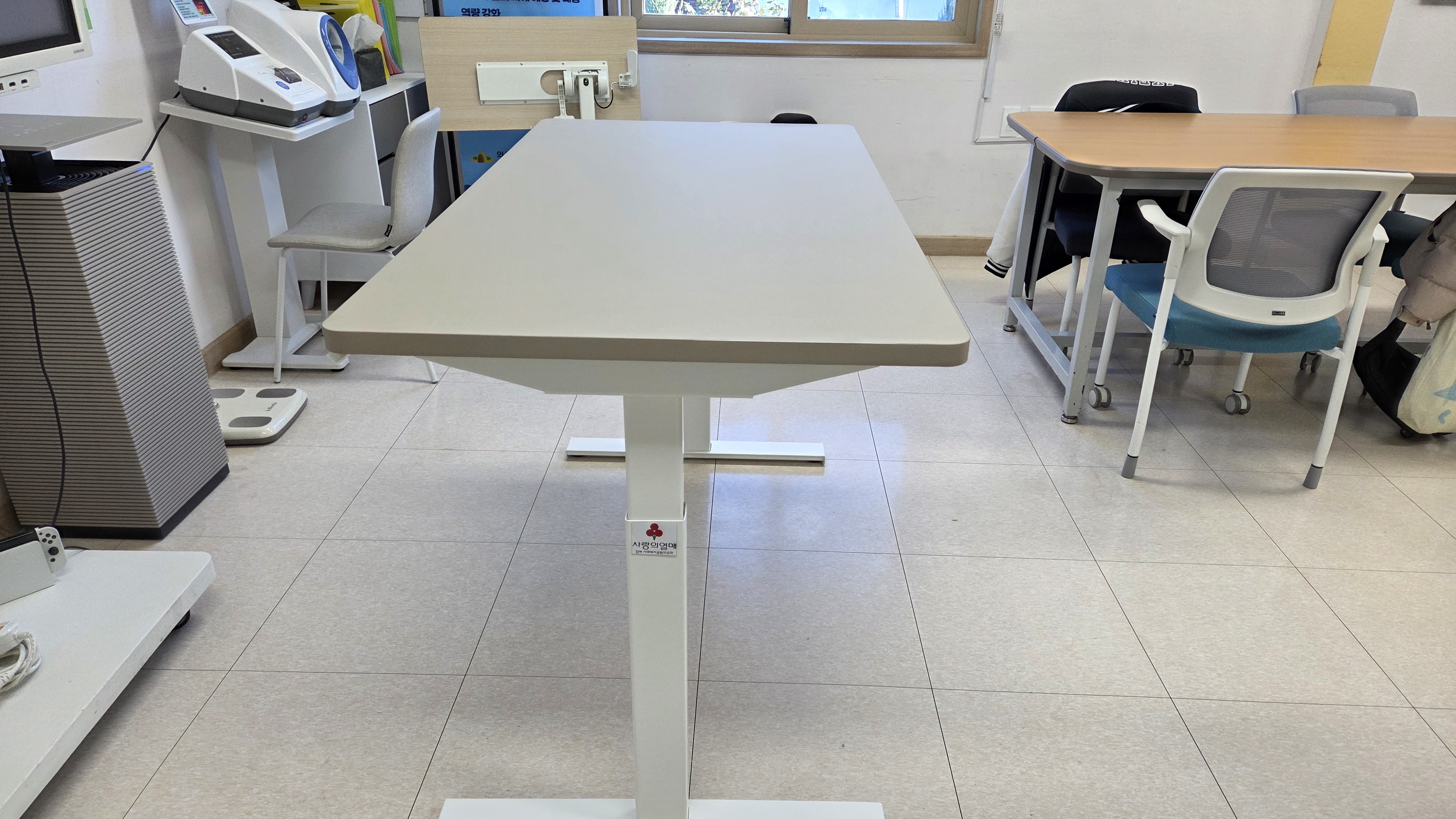 [25.11.19] 모션데스크 설치 (공동모금회 복지현안 지원사업_이용장애인 근로환경 개...